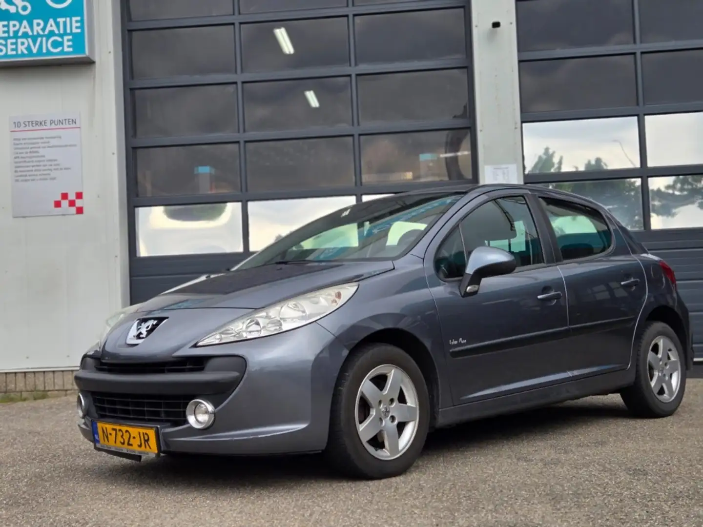 Peugeot 207 1.4 VTi XS Pack Grijs - 2