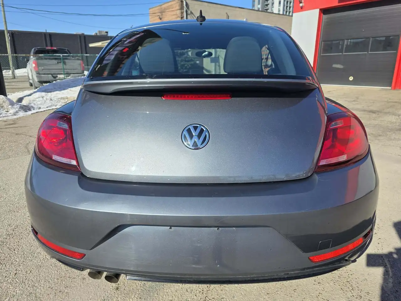 Volkswagen Beetle снимка Volkswagen Beetle