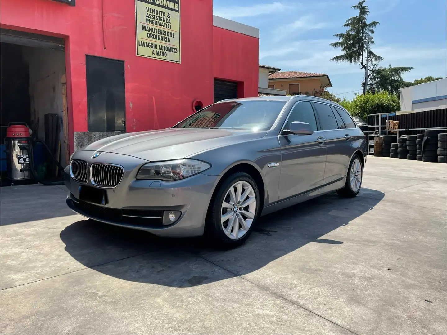 BMW 520 520d Touring Business auto - 1