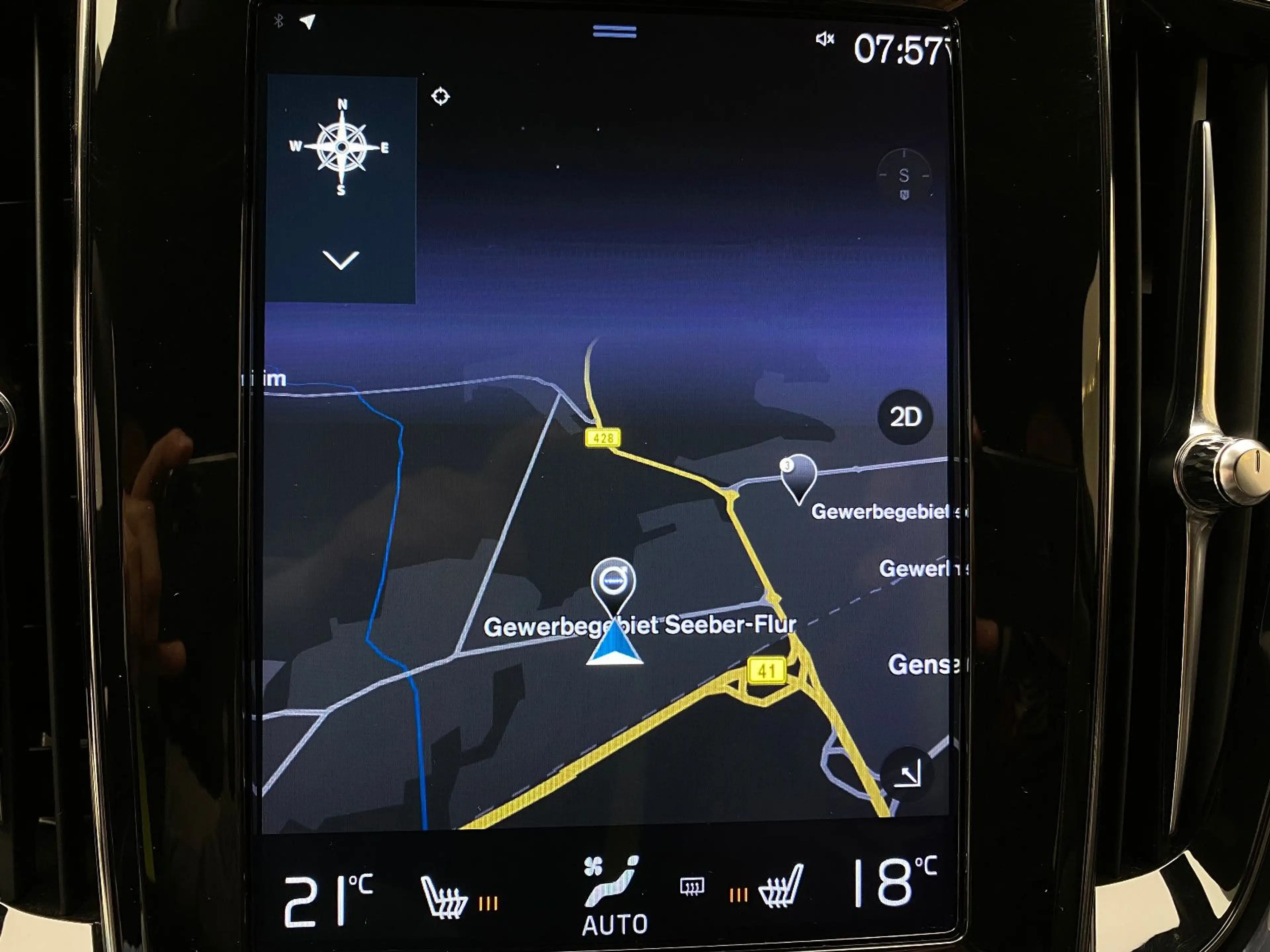 Volvo S60 Lim. R Design Automatik AHK LED ACC Navigation — photo 24