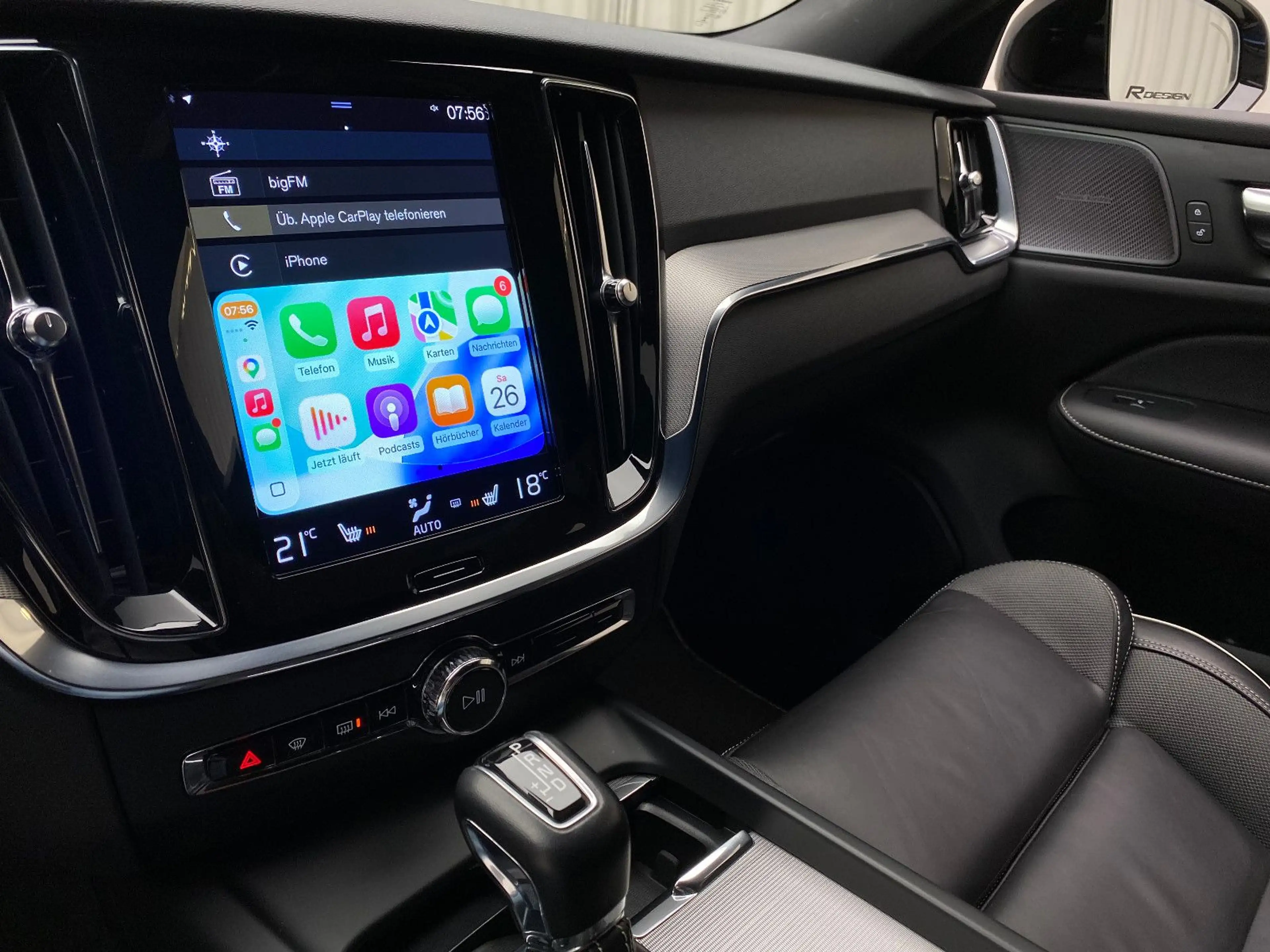 Volvo S60 Lim. R Design Automatik AHK LED ACC Navigation — photo 28