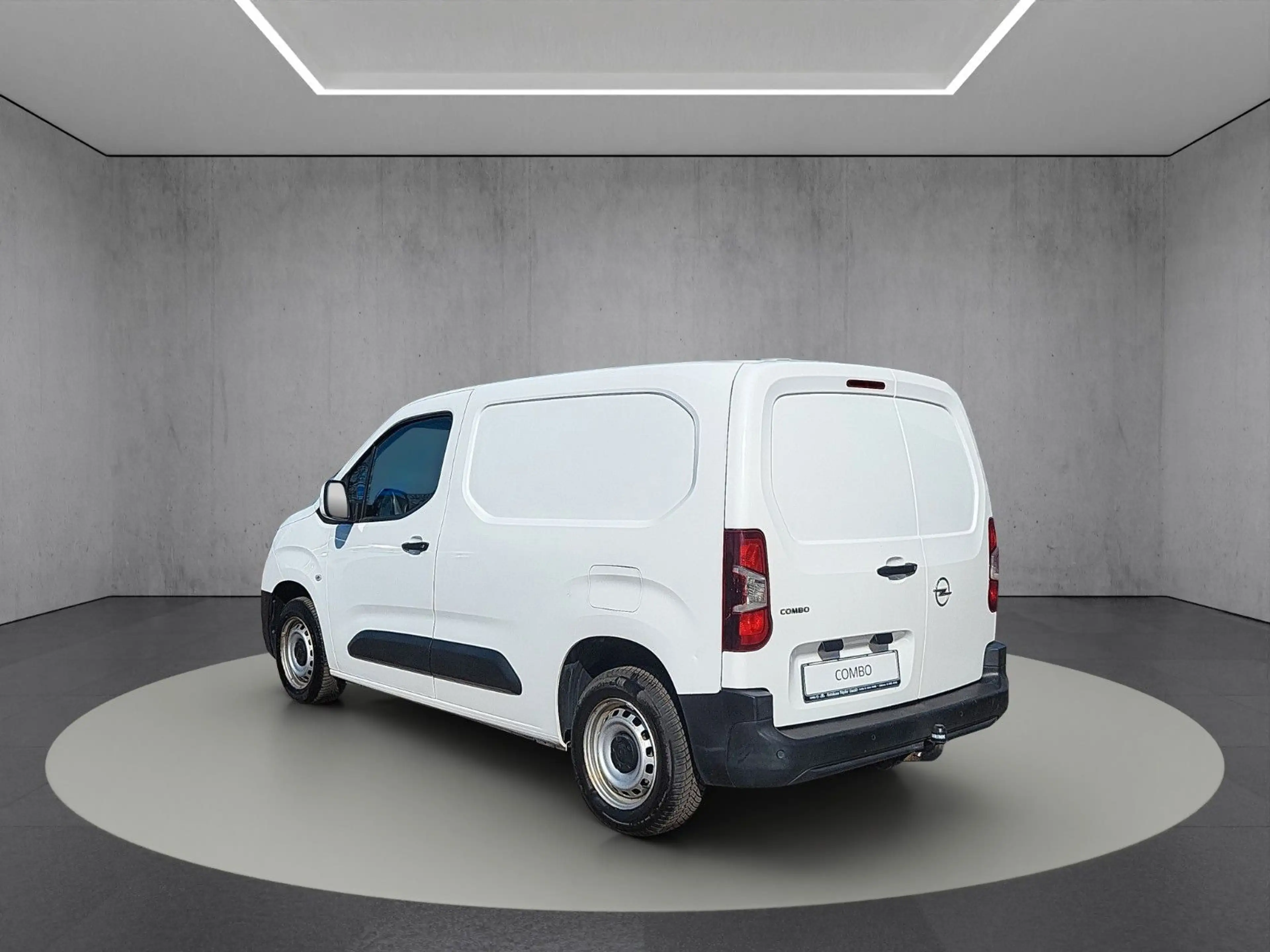 Opel Combo E Cargo L1/H1 Sondermodell "Edition" 1Hand — photo 3