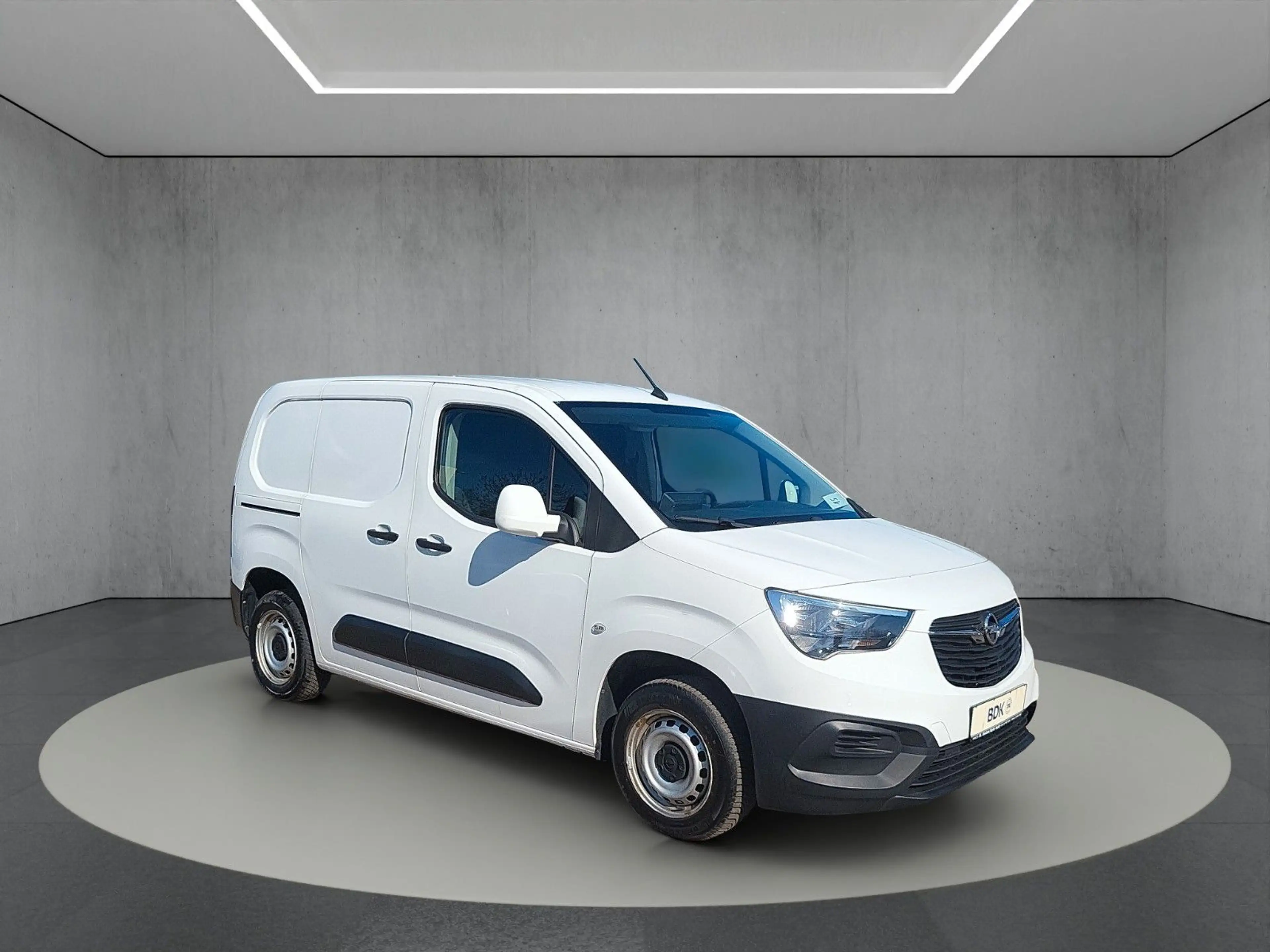 Opel Combo E Cargo L1/H1 Sondermodell "Edition" 1Hand — photo 4