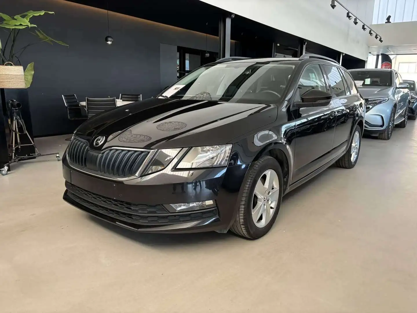 Skoda Octavia Combi 1.5 CNG Noir - 1