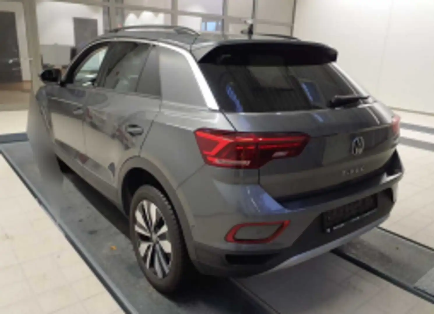 Volkswagen T-Roc Life 1.5 l TSI OPF 110 kW (150 PS) 7-Ga Grau - 2