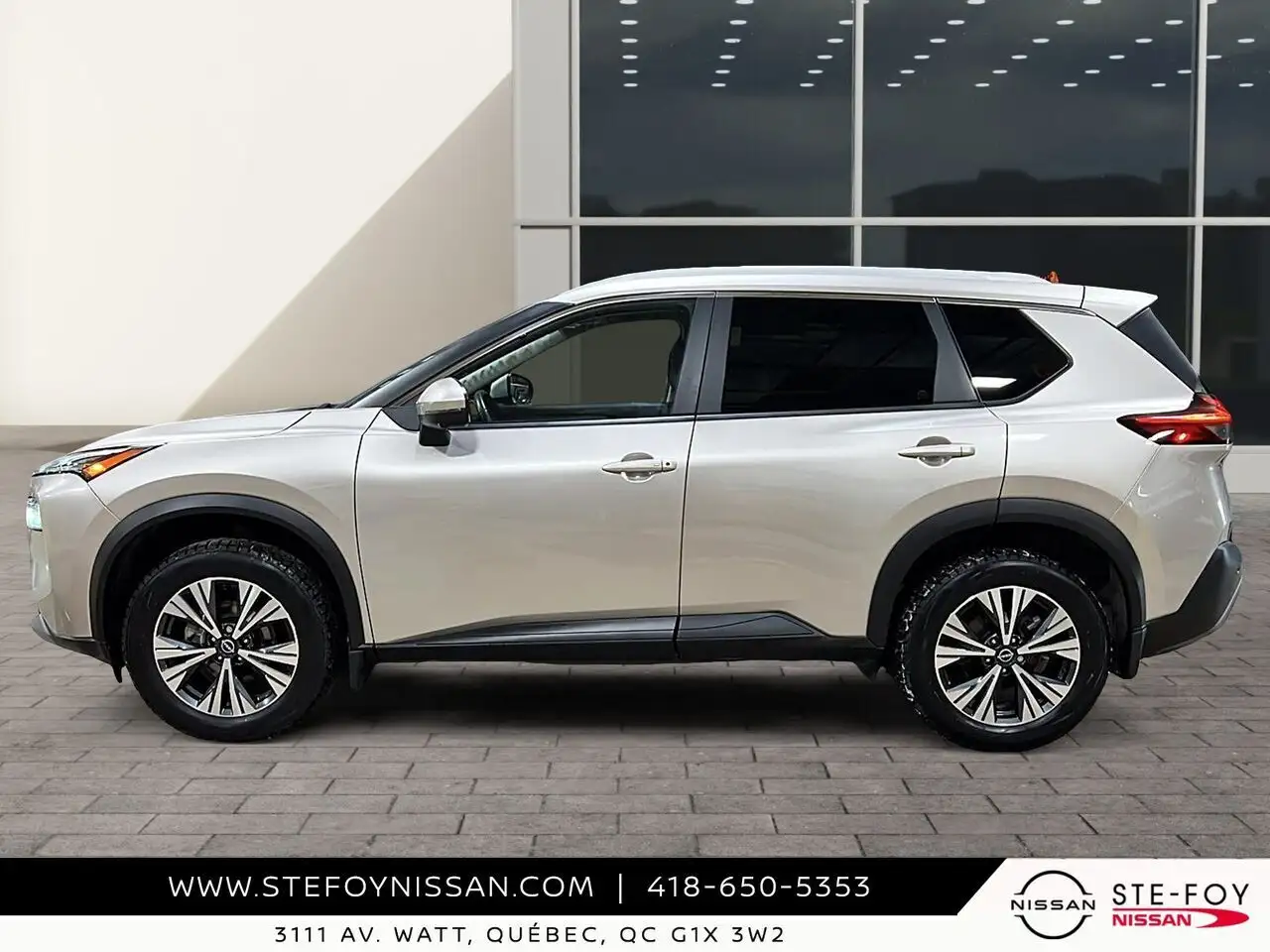 Nissan Rogue снимка Nissan Rogue