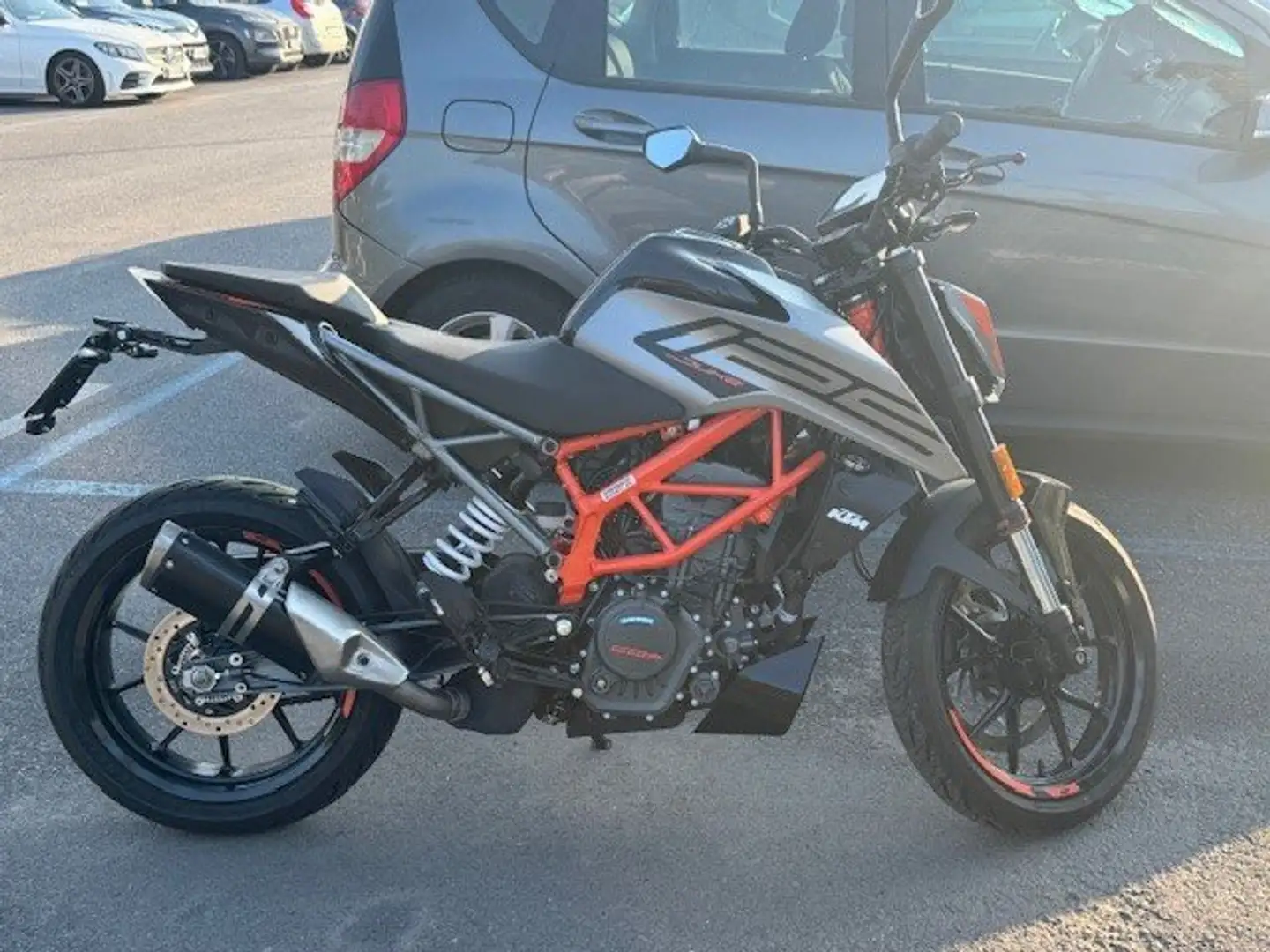 KTM 125 Duke Gri - 1