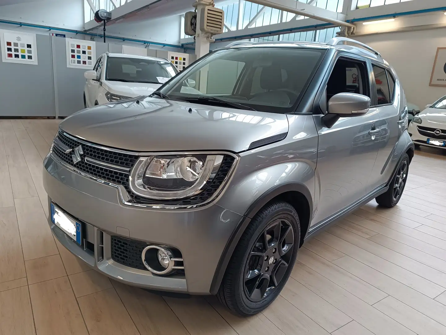 Suzuki Ignis Ignis 1.2 dualjet iTop 4wd allgrip Gris - 1