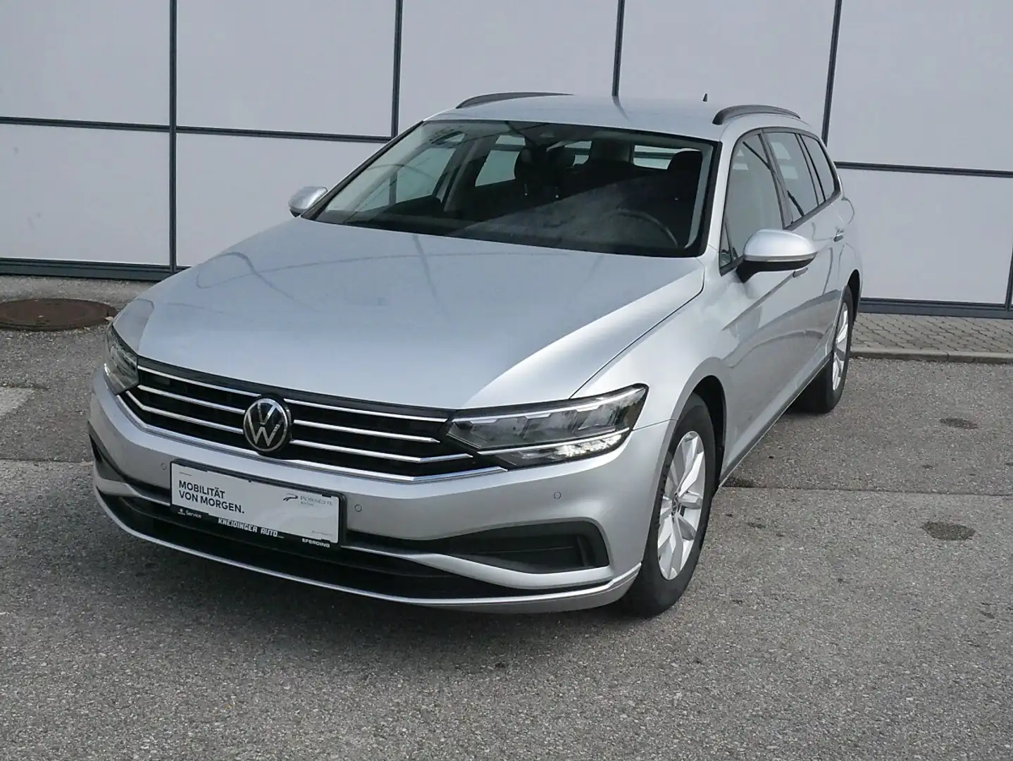 Volkswagen Passat Variant Business 2,0 SCR TDI DSG, ALU,NAVI, ACC, Rückf. Silber - 2