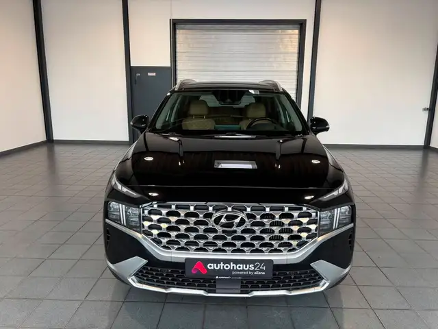 Hyundai Santa Fe view 2