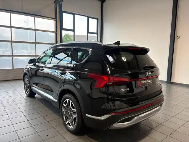 Hyundai Santa Fe view 4