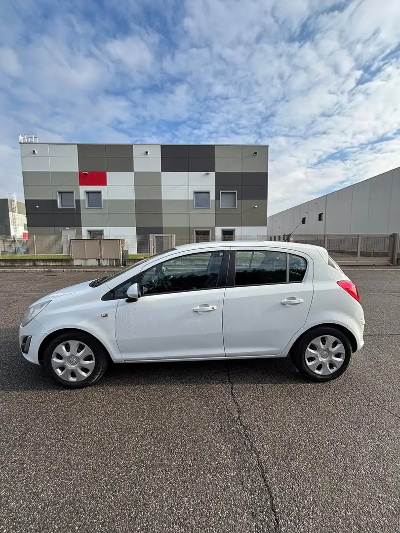 Opel Corsa 5p 1.2 One c/clima Gpl-tech 85cv. BOMBOLE Gpl 2032 - 2