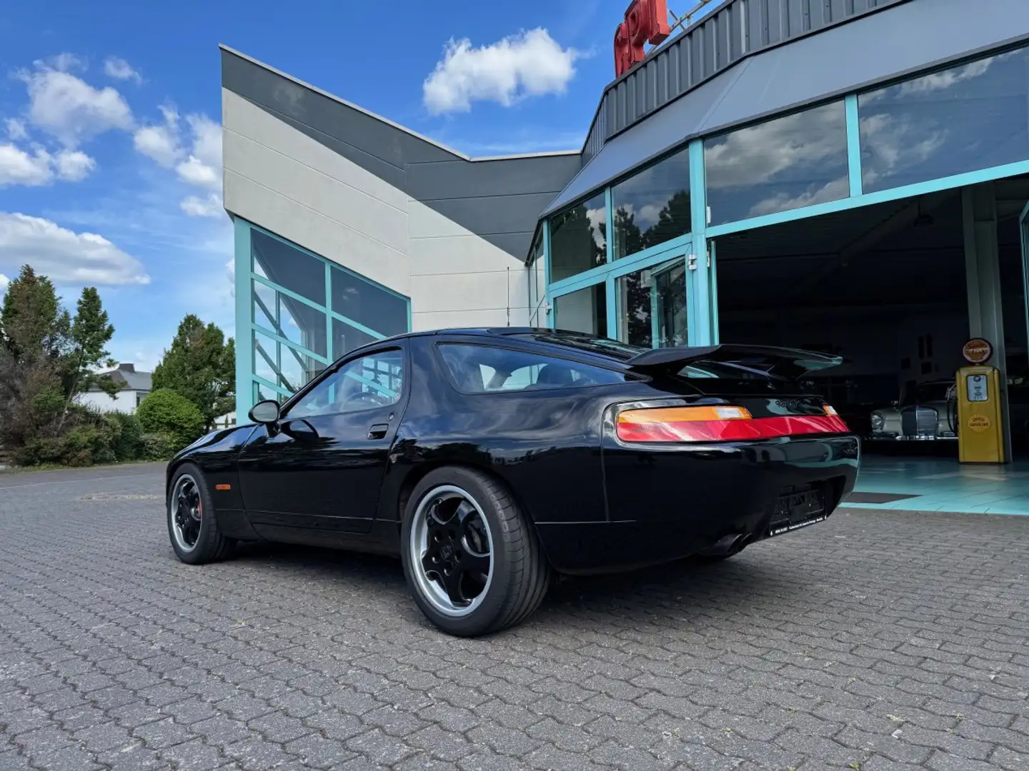 Porsche 928 GTS top Historie Negru - 2