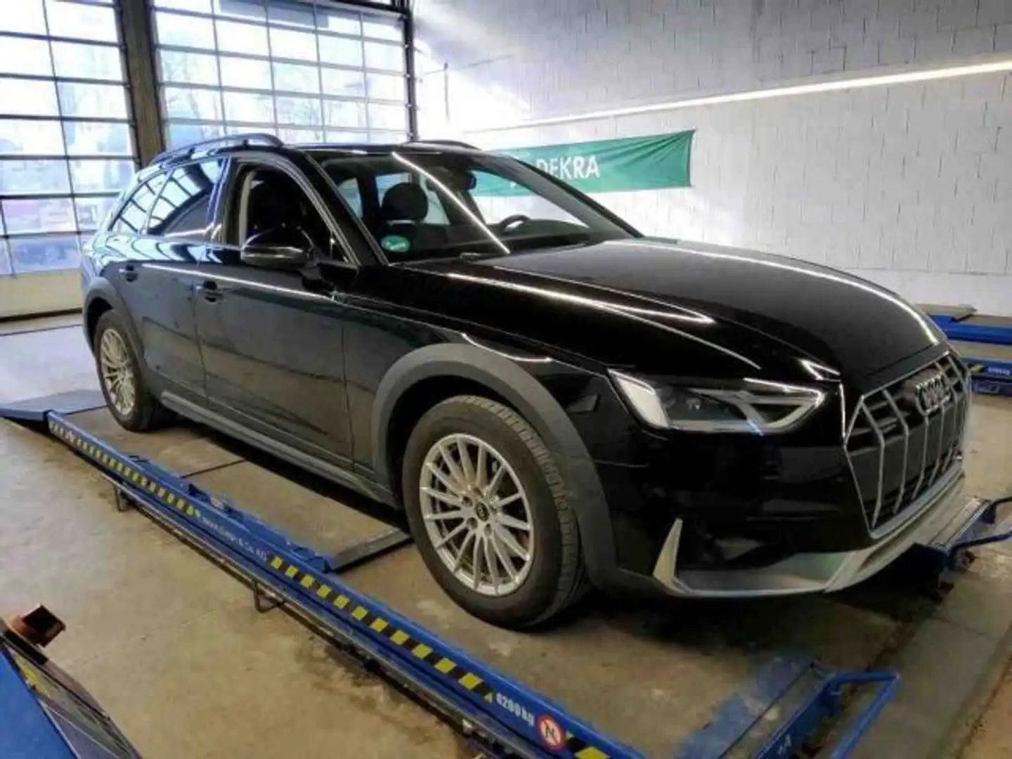 Audi A4 allroad A4 allroad 40 TDI S-TR LED+NAV+AHK+GRA+SHZ+2xPDC Schwarz - 2