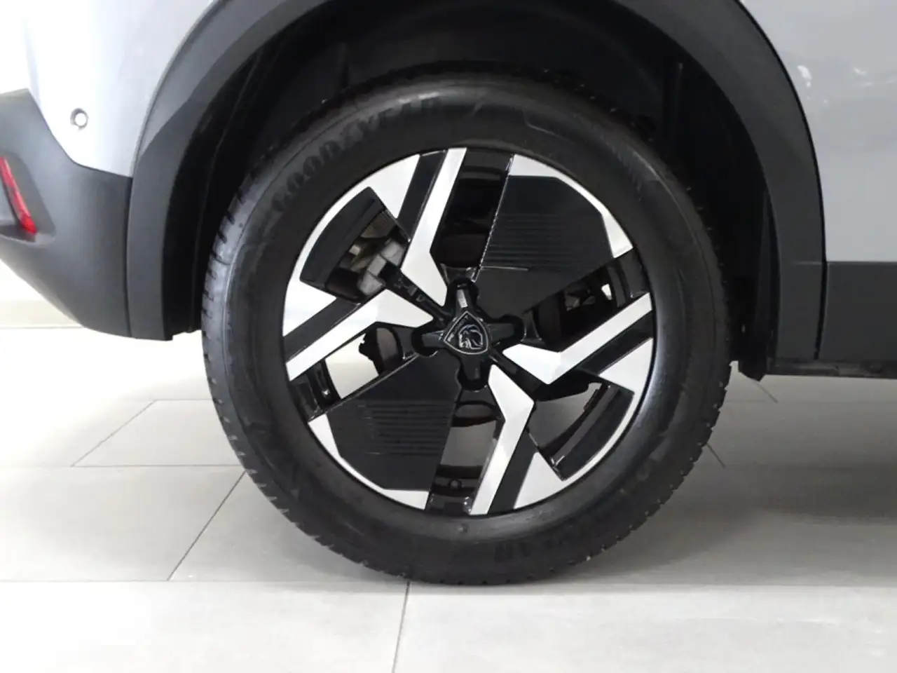 Peugeot 2008 Allure PureTech 100CV S&S *PROMO PARISI GROUP*, миниатюра 8