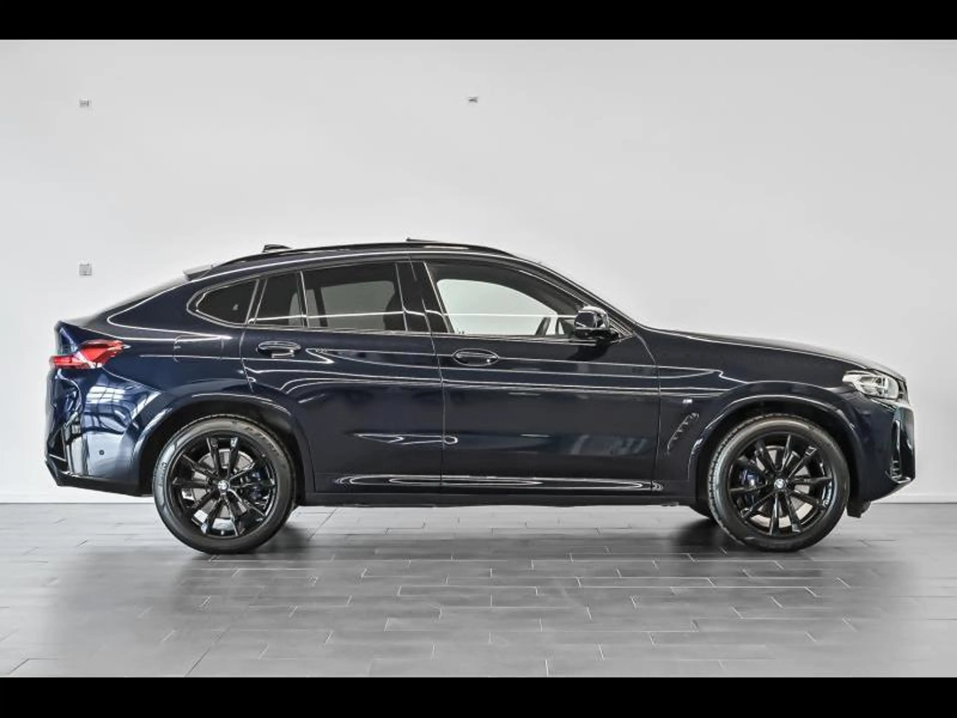 BMW X4 xDrive30i/M SPORT/INDIVIDUAL — photo 3