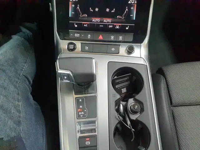 Audi A6 view 10