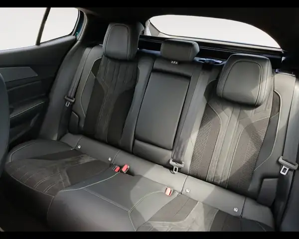 Peugeot 408 view 13