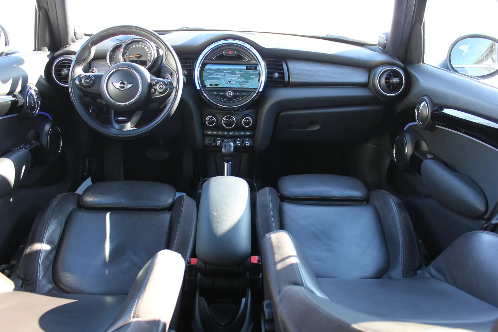 MINI Cooper S Sport-Aut. Pano LED Leder HeadUp NaviProf 1.Hd 18" Grau - 2