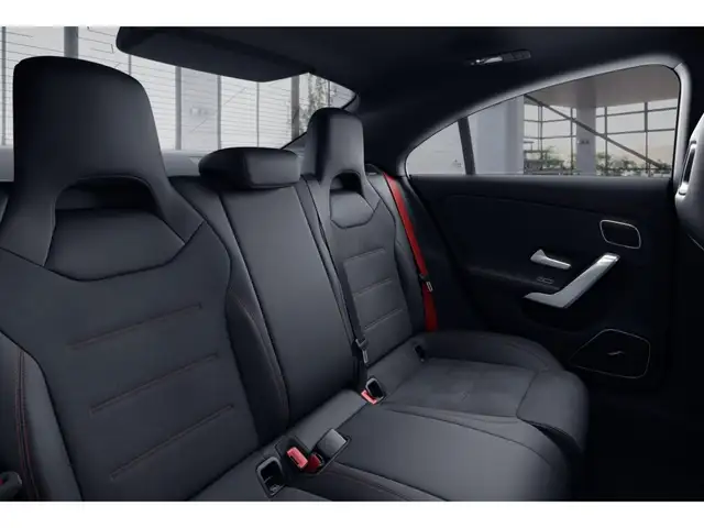 Mercedes-Benz Cla view 10