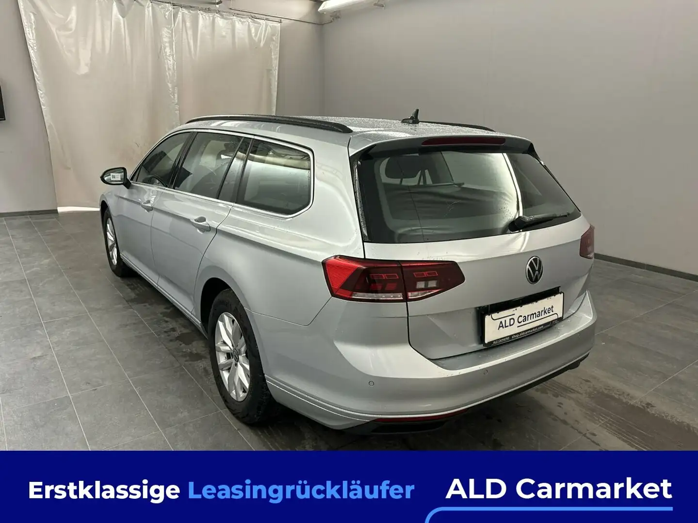Volkswagen Passat Variant 2.0 TDI SCR DSG Business Kombi, 5-türig, Automatik Silber - 2