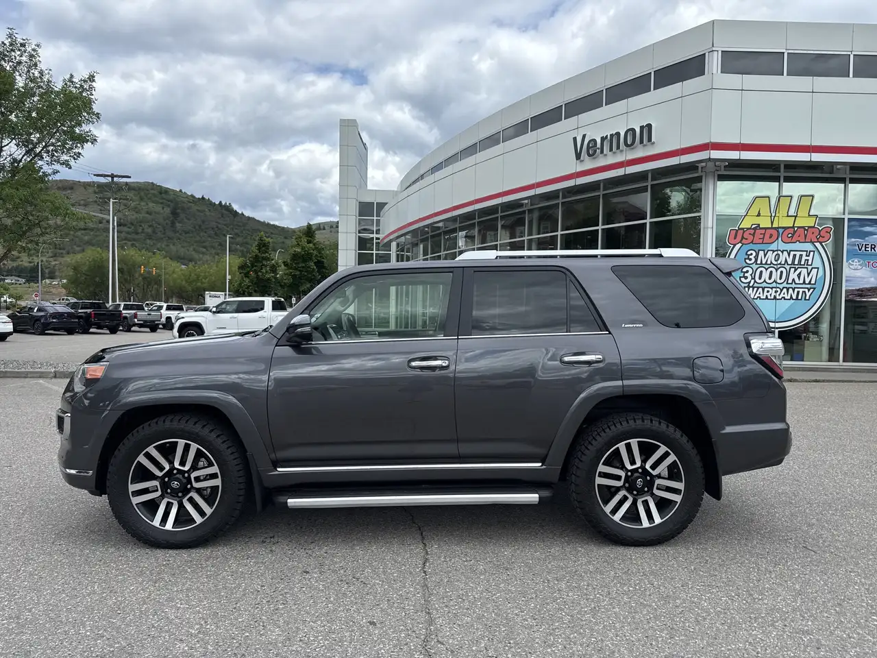 Toyota 4-Runner снимка Toyota 4-Runner