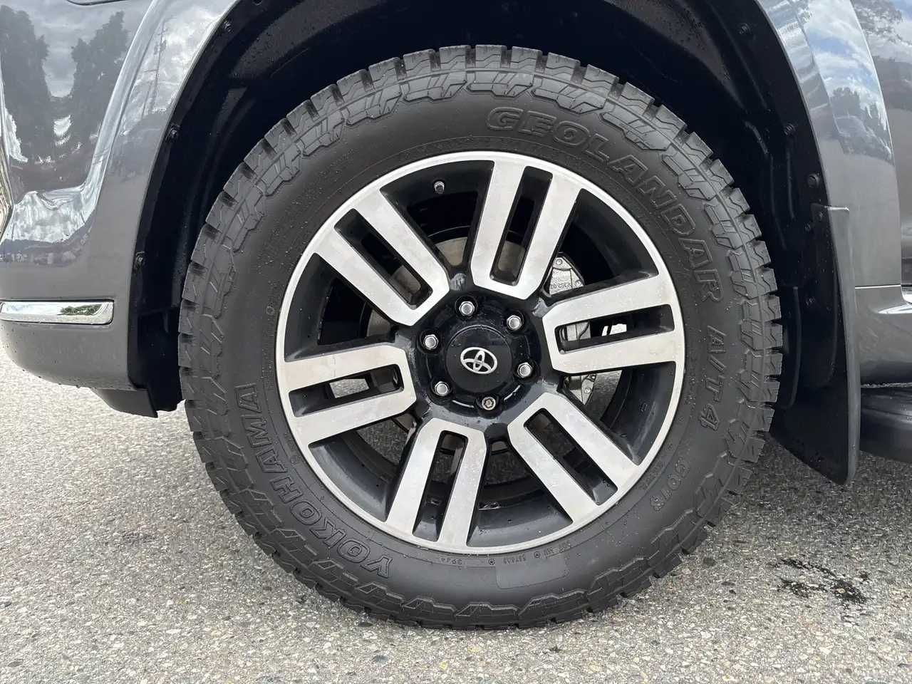 Toyota 4-Runner снимка Toyota 4-Runner