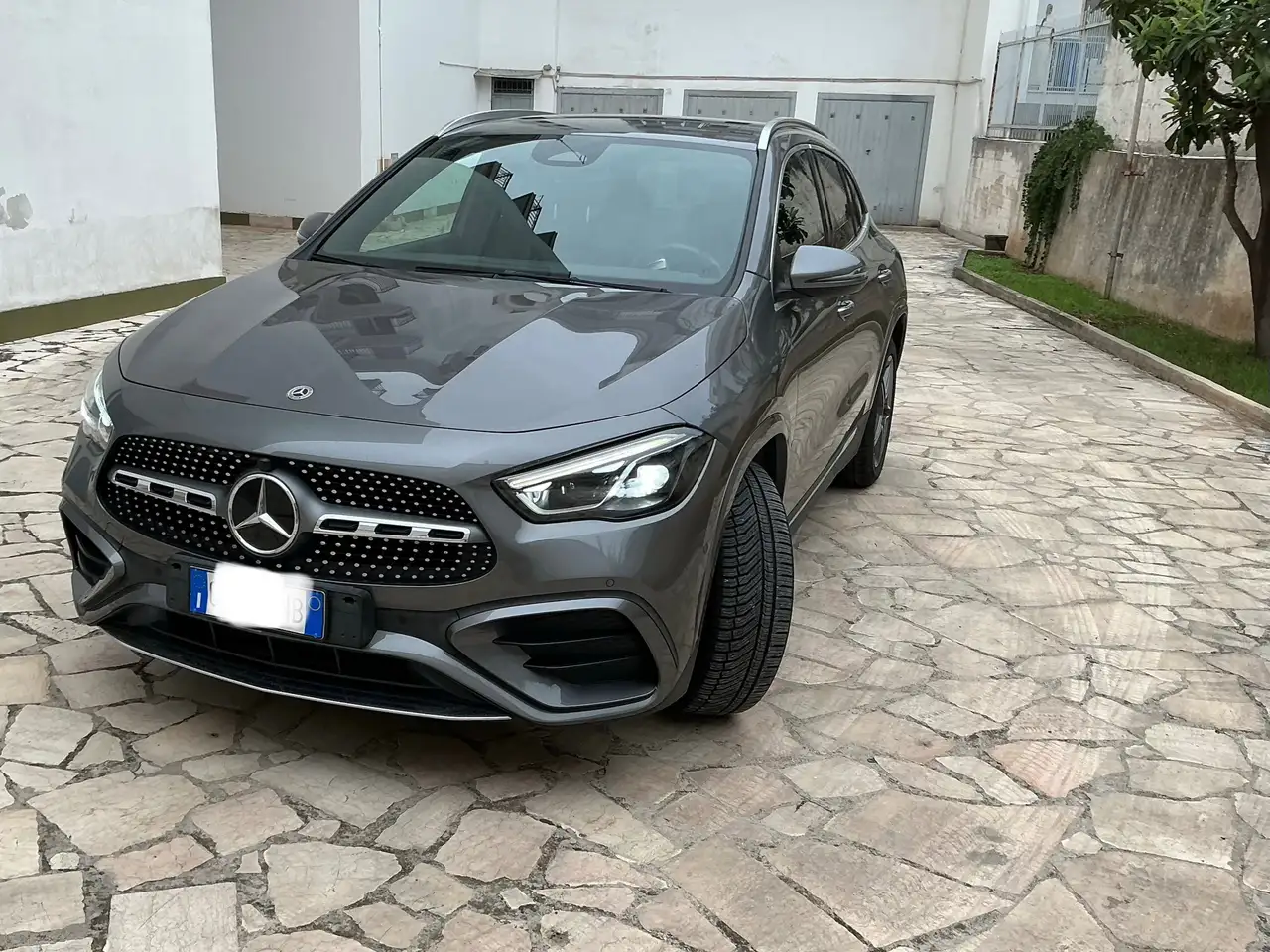 Mercedes-Benz GLA 200