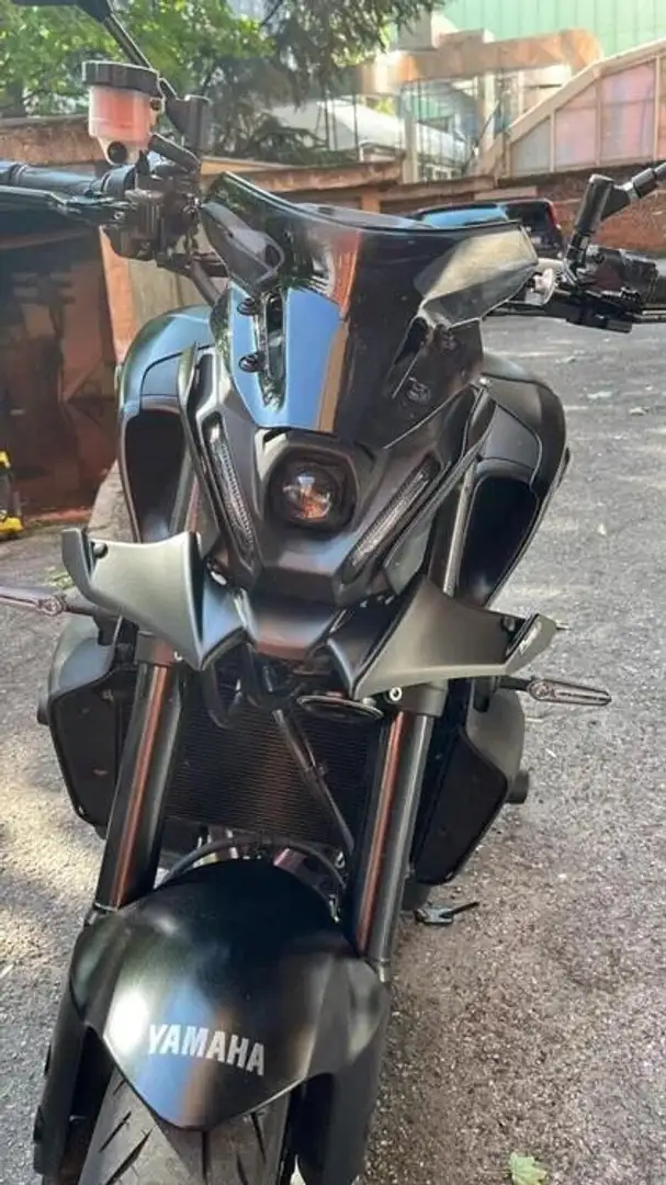 Yamaha MT-09 Nero - 2
