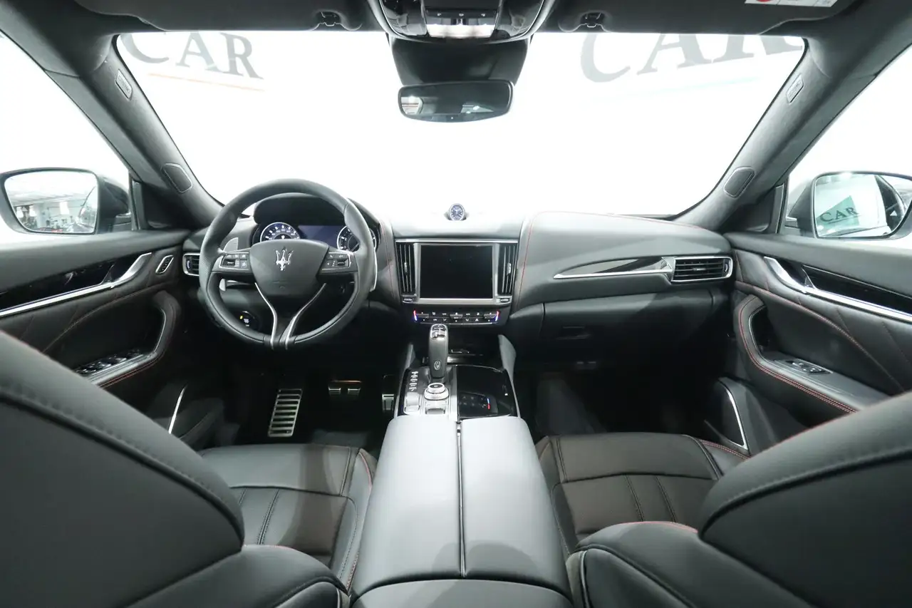 Maserati Levante 2025 — фото 10