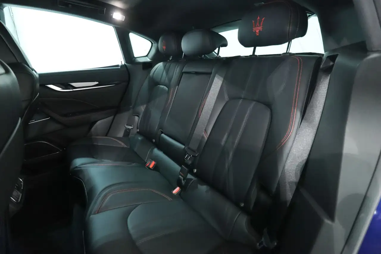 Maserati Levante 2025 — фото 15