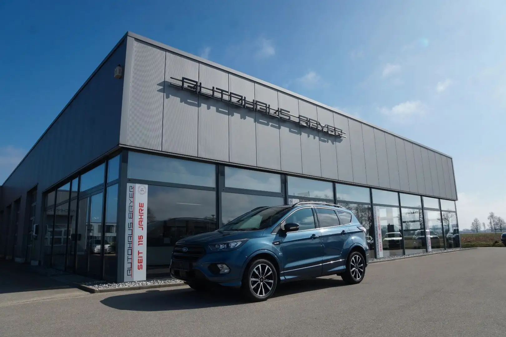 Ford Kuga ST-Line mit AHK!Nav!Xe!R-Ka!SHZ!BT!GRA Blau - 1