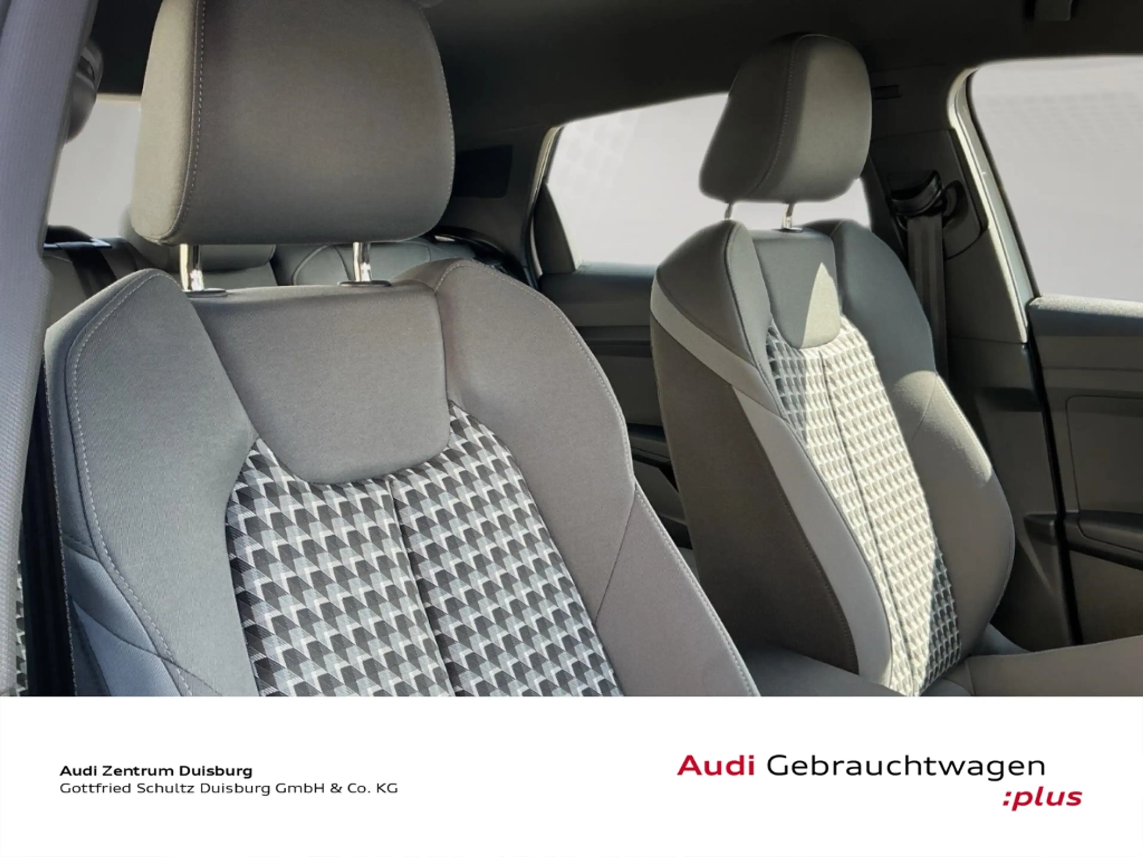Audi A1 allstreet 30 TFSI — photo 8