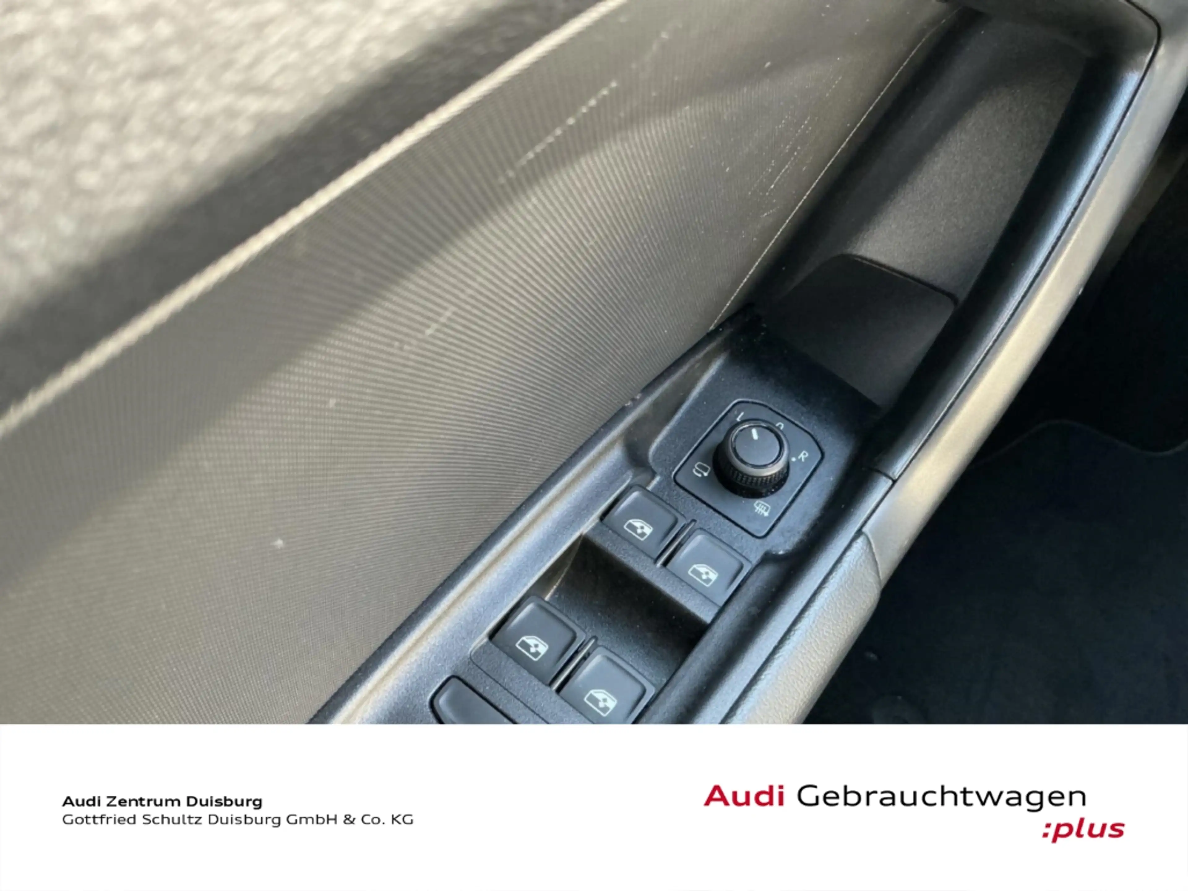 Audi A1 allstreet 30 TFSI — photo 15