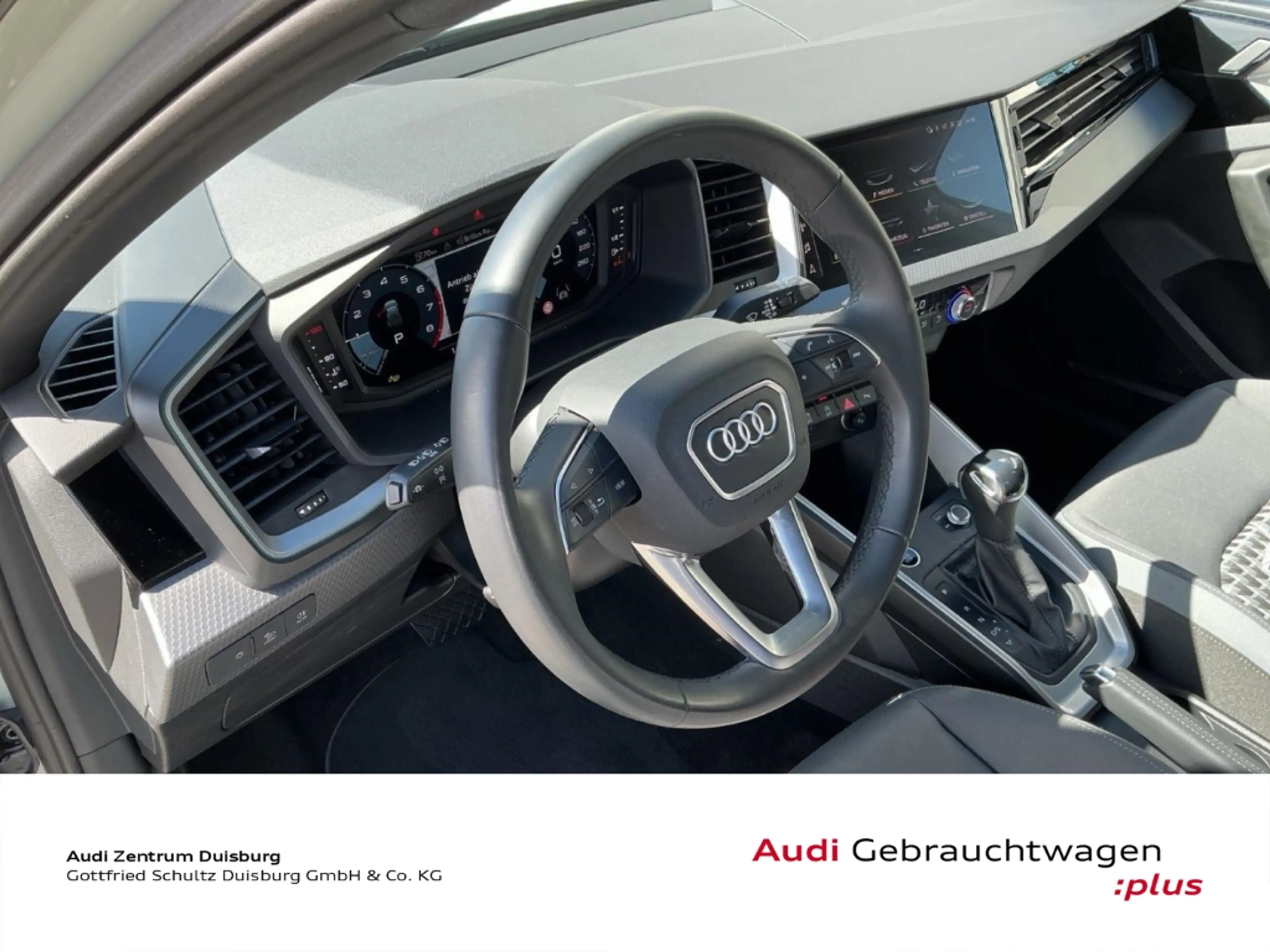 Audi A1 allstreet 30 TFSI — photo 11
