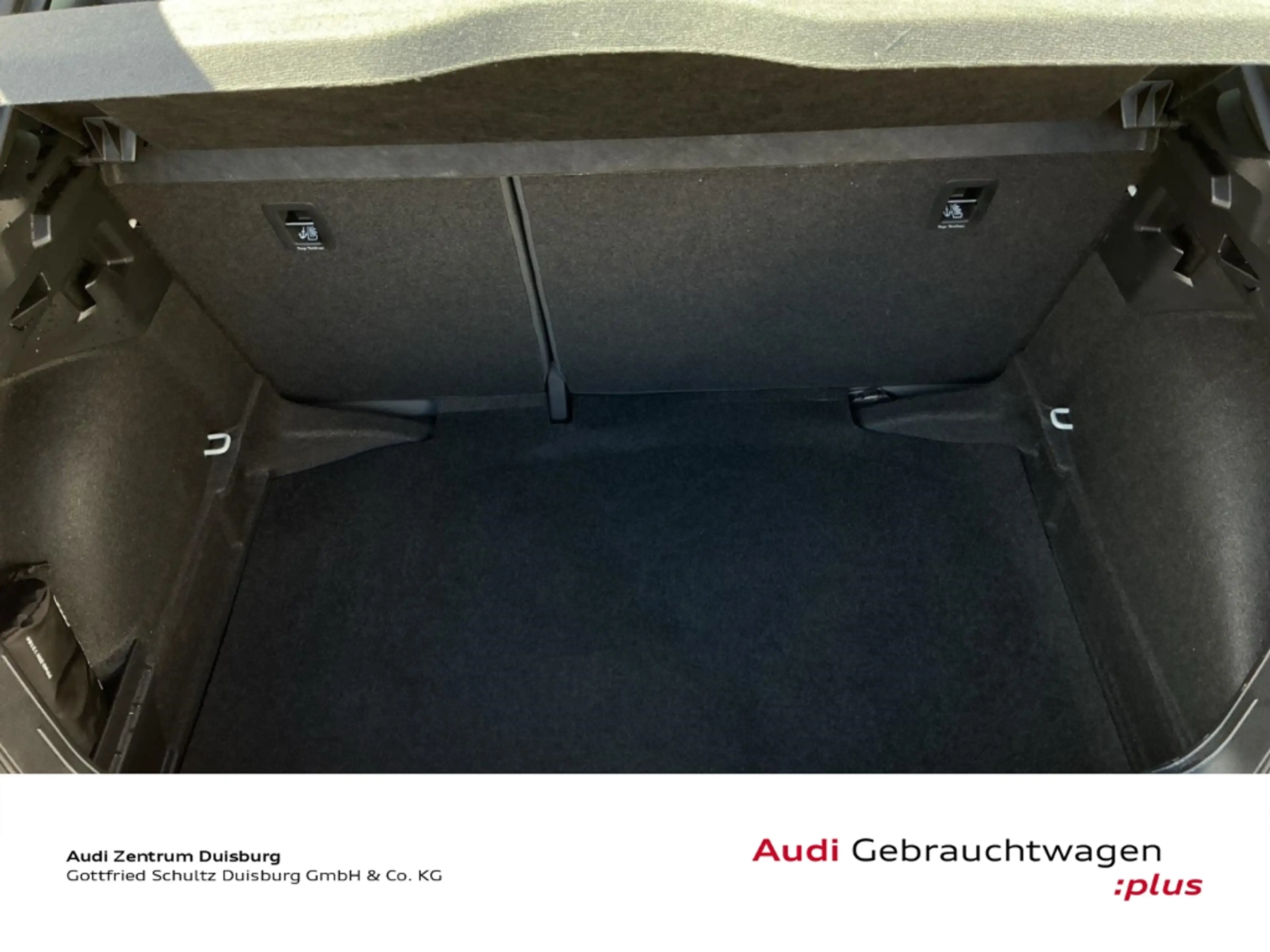Audi A1 allstreet 30 TFSI — photo 9