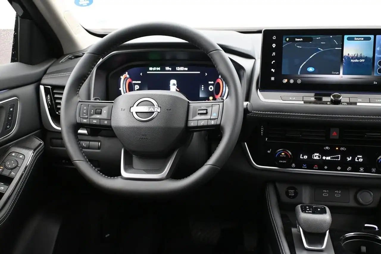 Nissan Rogue снимка Nissan Rogue