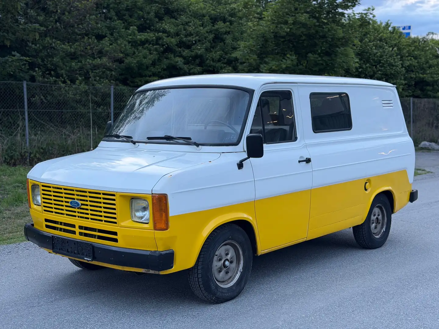 Ford Transit 1.6 Bus 5 Sitzer - 2
