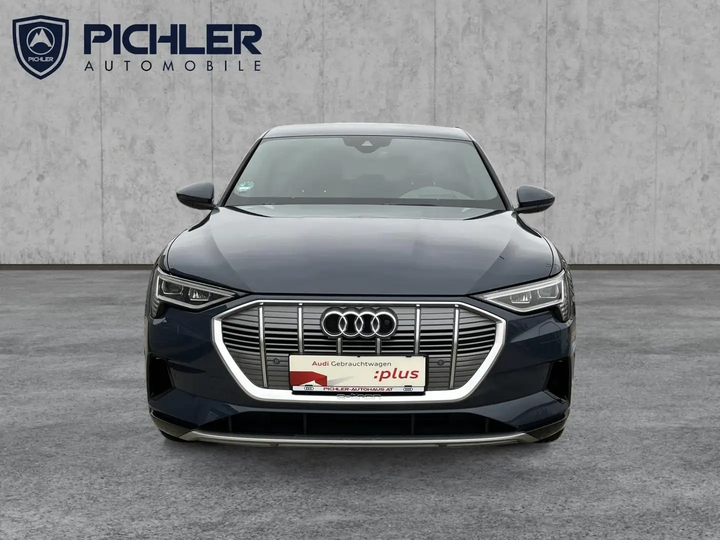 Audi e-tron 55 qu. 300 kW adv. Blau - 2