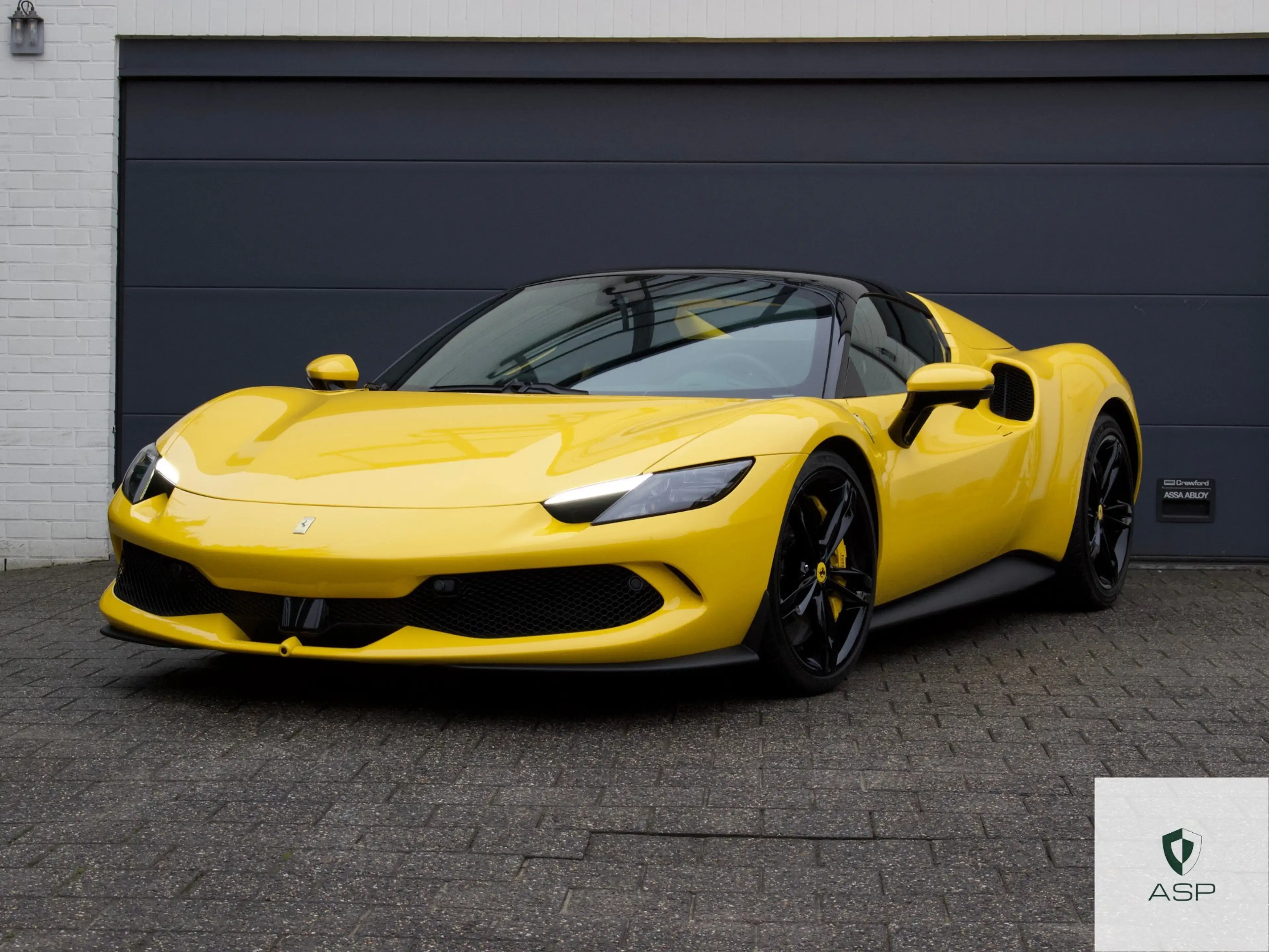 Ferrari 296 GTS | Giallo Modena | Front Lift | Full PPF | 1 eigenaar | Belgische wagen | — photo 27