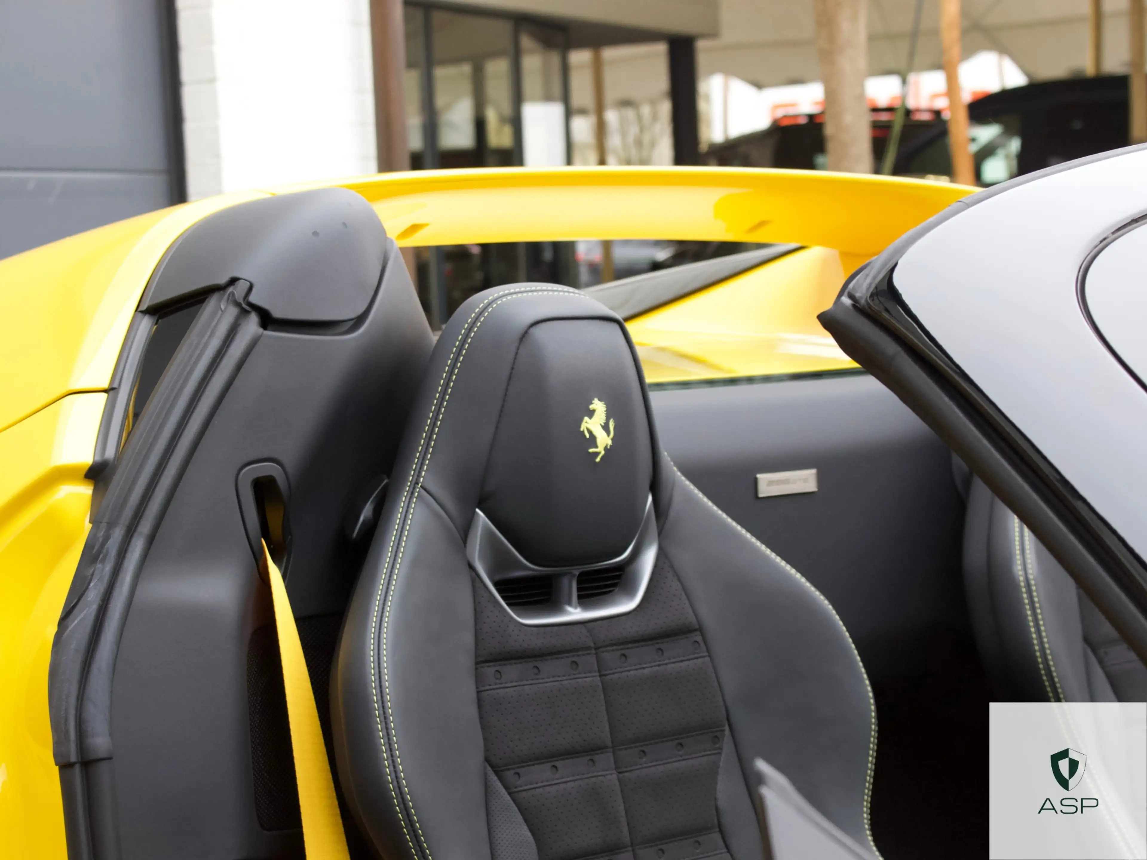 Ferrari 296 GTS | Giallo Modena | Front Lift | Full PPF | 1 eigenaar | Belgische wagen | — photo 12
