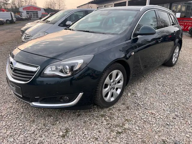 Opel Insignia view 3