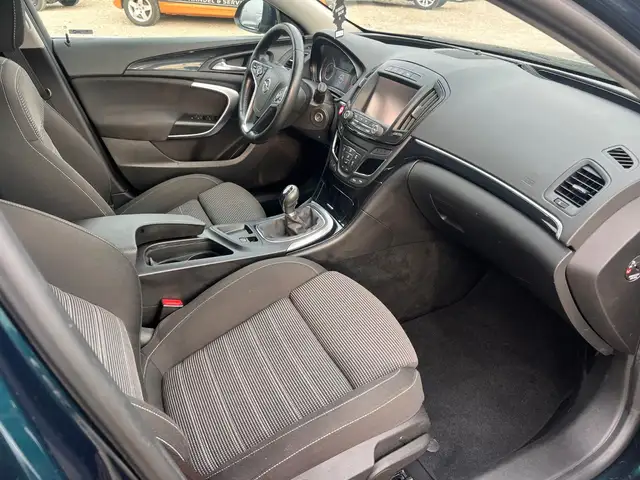 Opel Insignia view 10