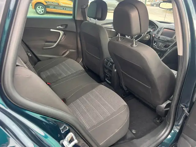 Opel Insignia view 11