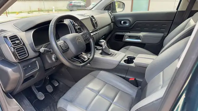 Citroen C5 Aircross view 8