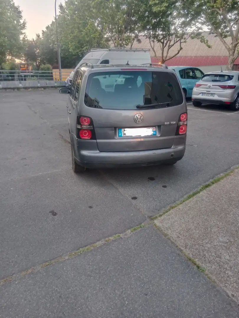Volkswagen Touran 2.0 TDI DPF DSG Freestyle - 2