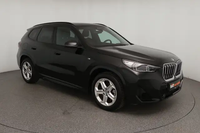 BMW X1 xDrive 23i M Sport|PANO|HUD|ad.LED|ACC|AHK