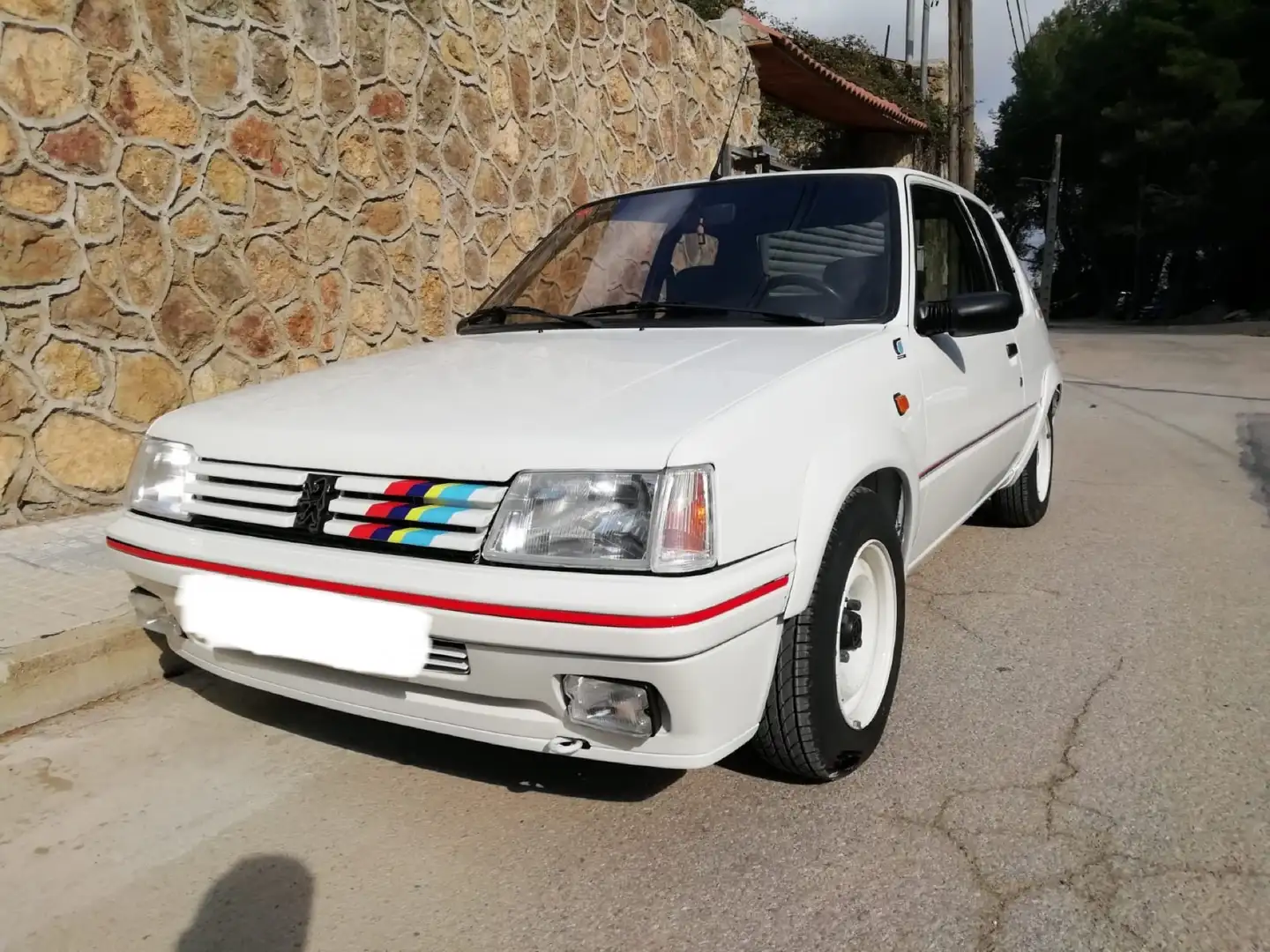 Peugeot 205 1.3i Rallye Beyaz - 1