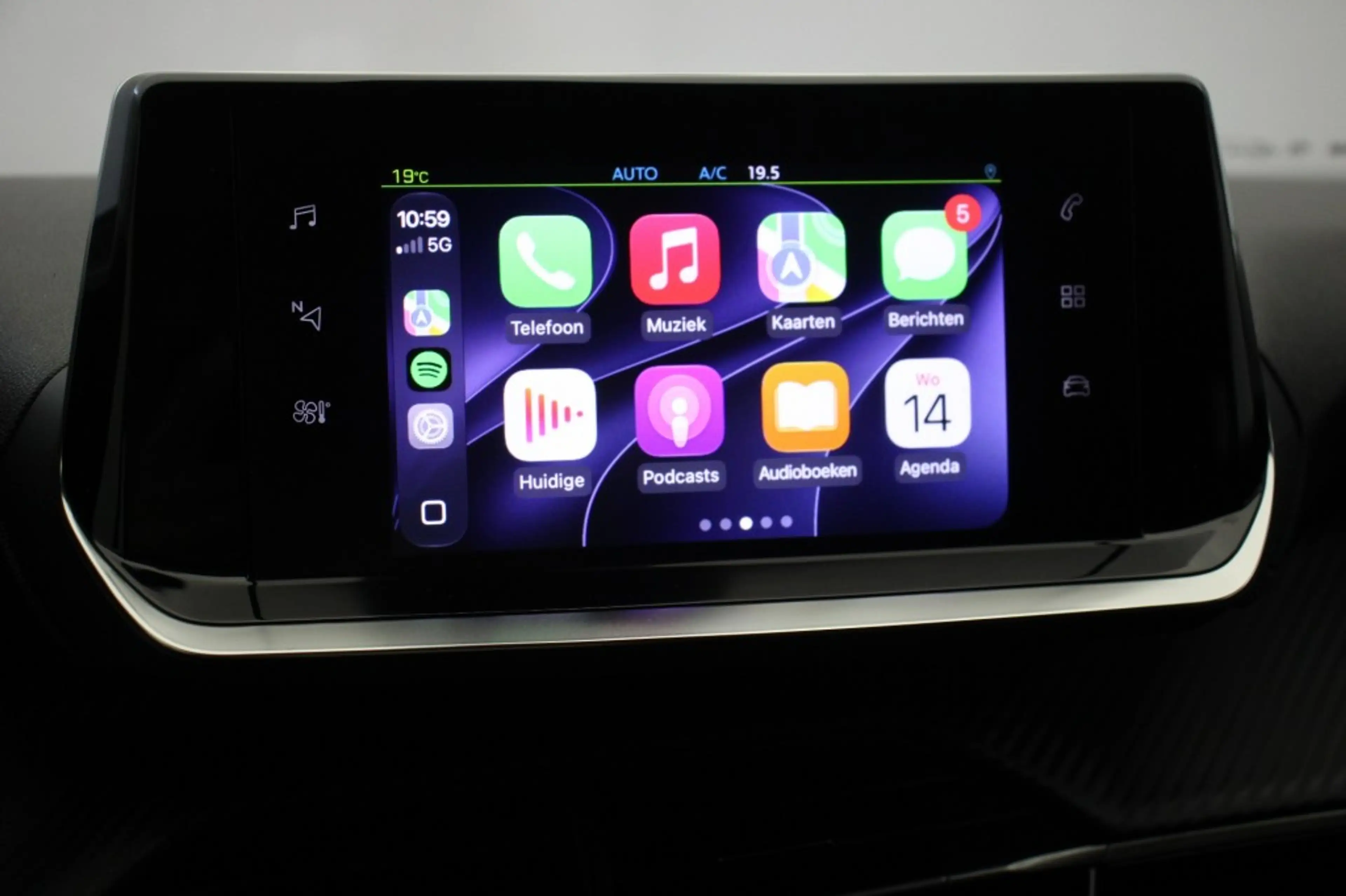 Peugeot e-2008 Allure Pack 50 kWh - Digitaal Cockpit, Carplay, Ca — photo 7