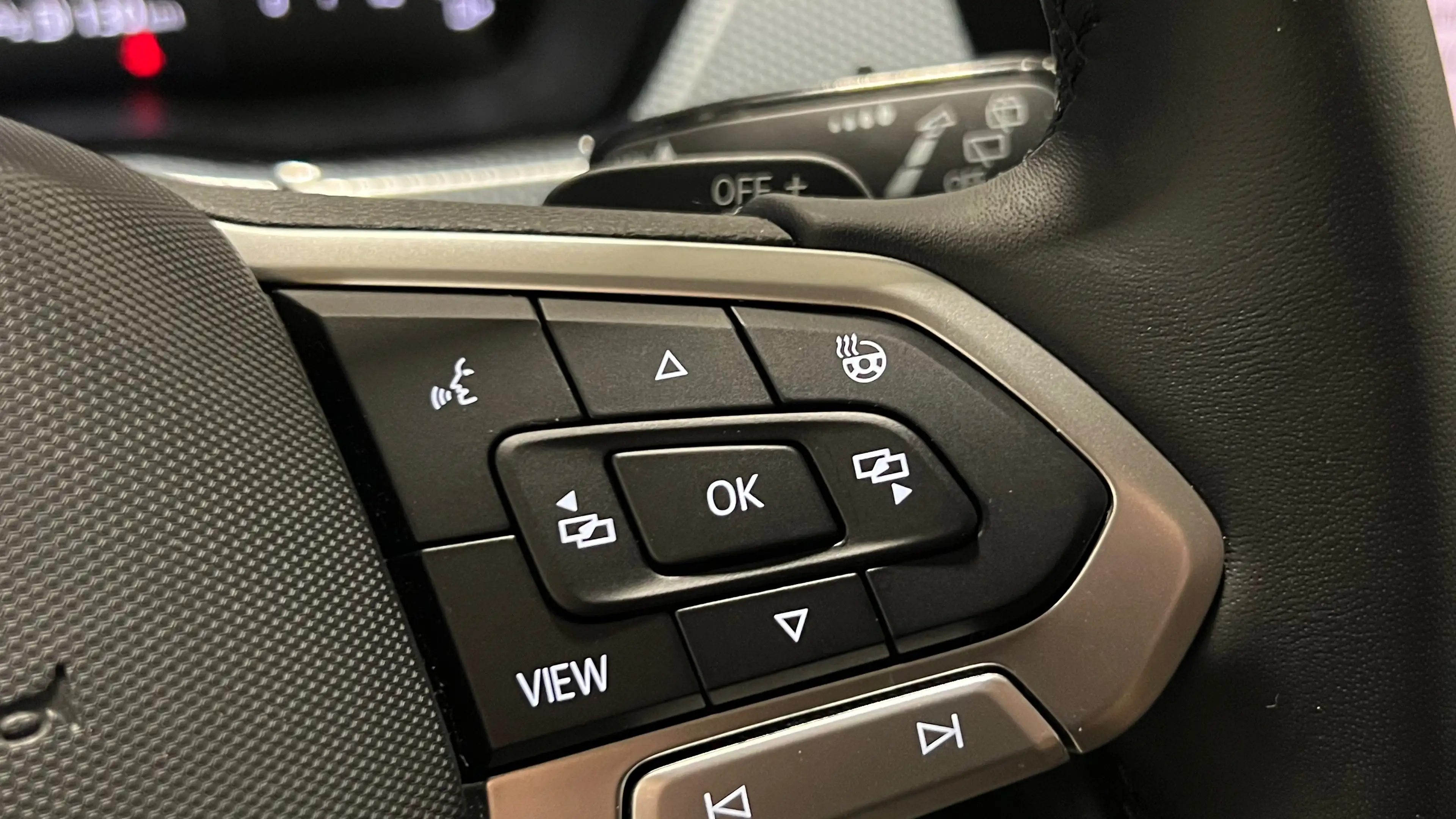 Volkswagen Touran Comfortline 2,0 TDI DSG CAM, ACC, IQ-LED Garantie — photo 15